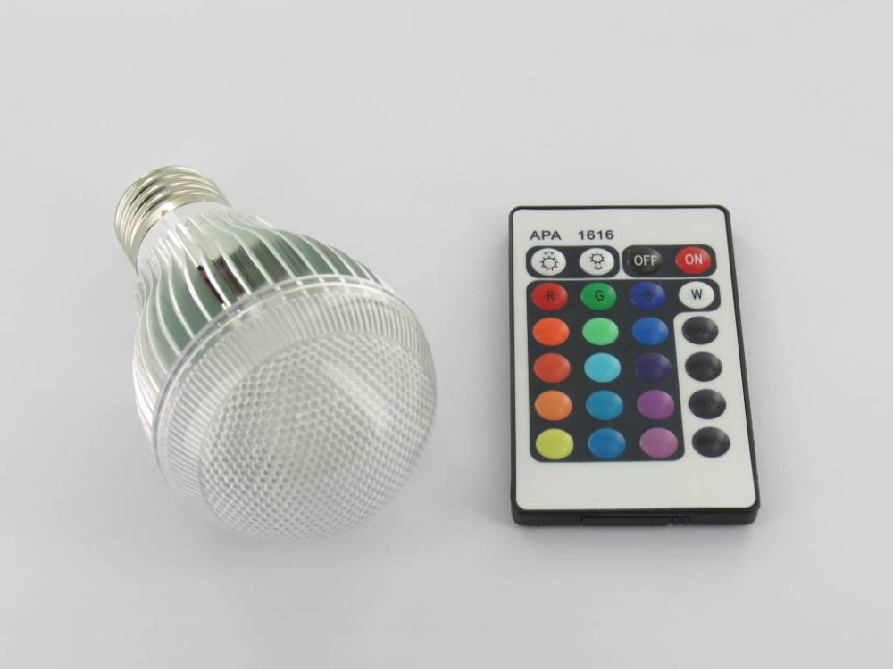 9 Watt RGB LED bulb 'E27 with IR Remote Control