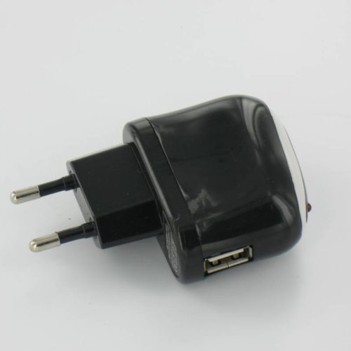 USB AC Charger 1A Black with White